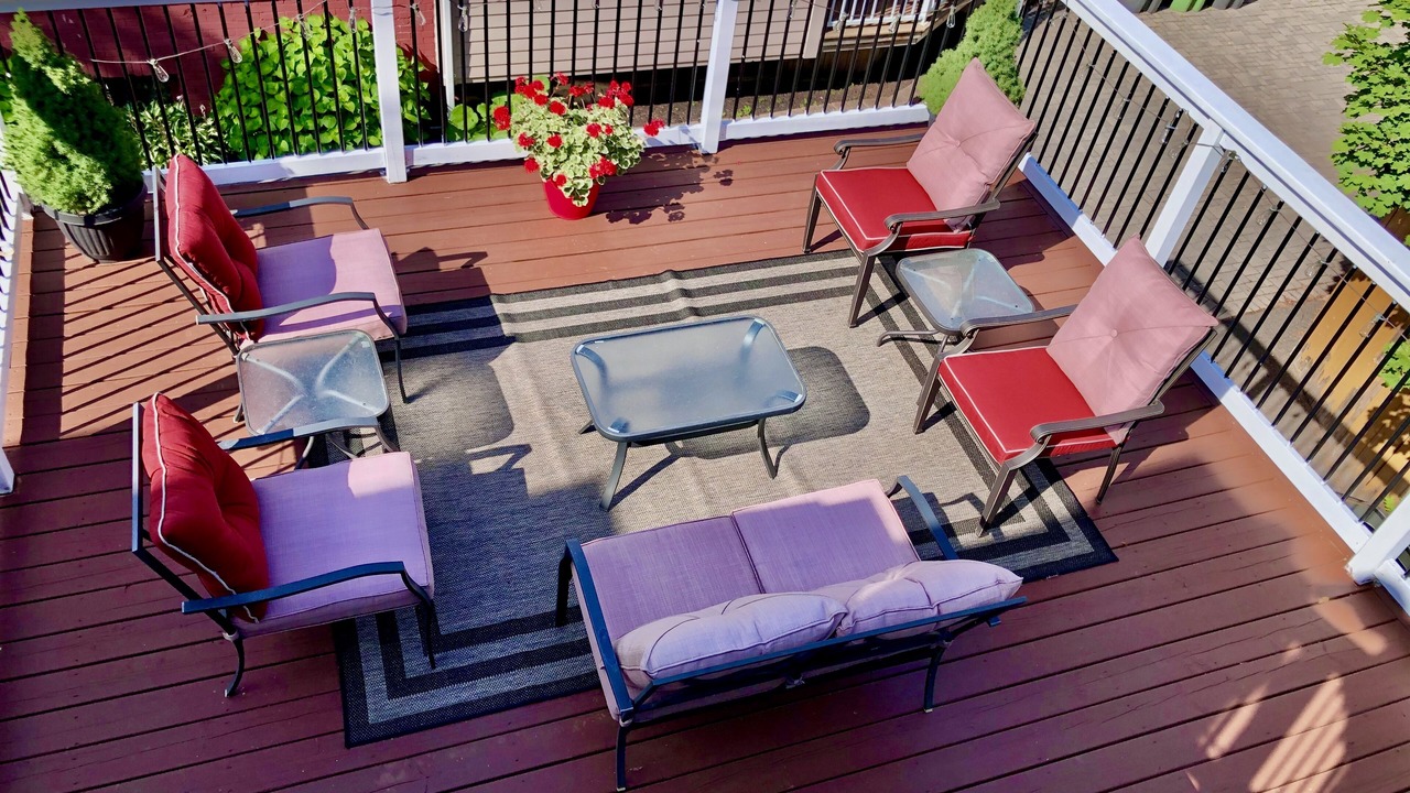 Photo of Outdoor in Queens Square