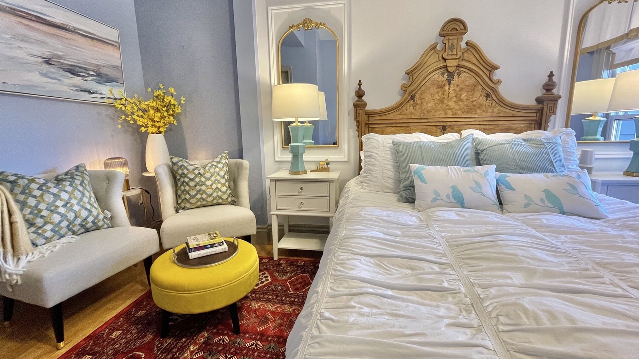 Photo of Bedroom in Queens Square