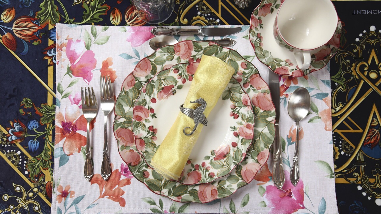 Photo of Others in Queens Square