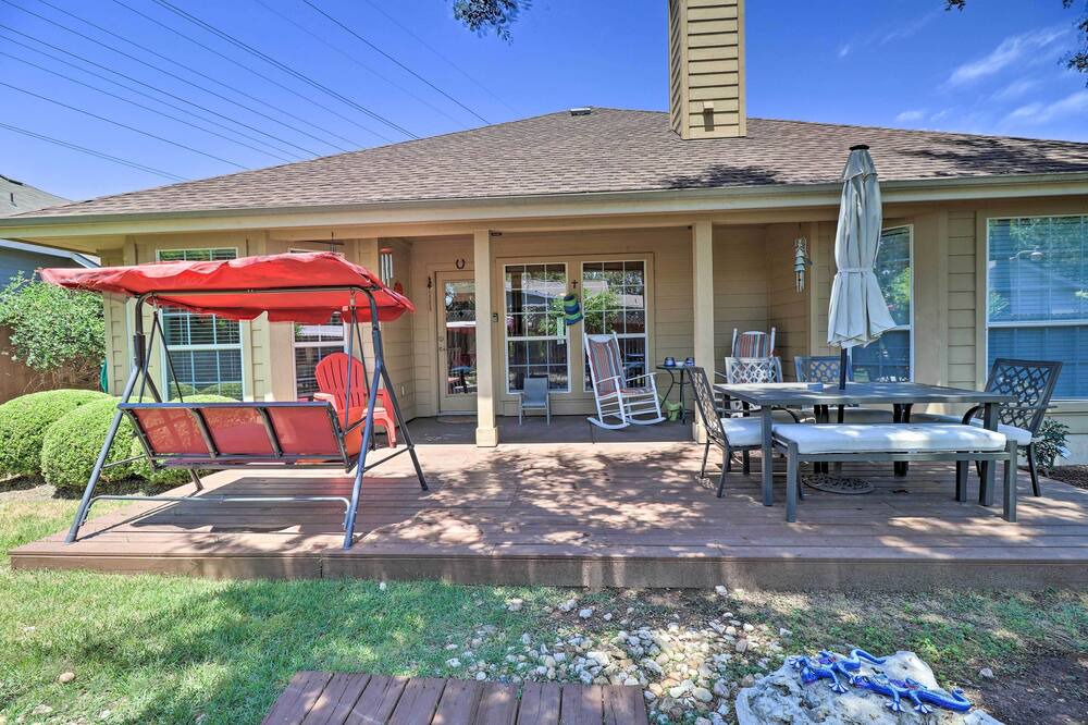 Photo of Outdoor in Apache Shores