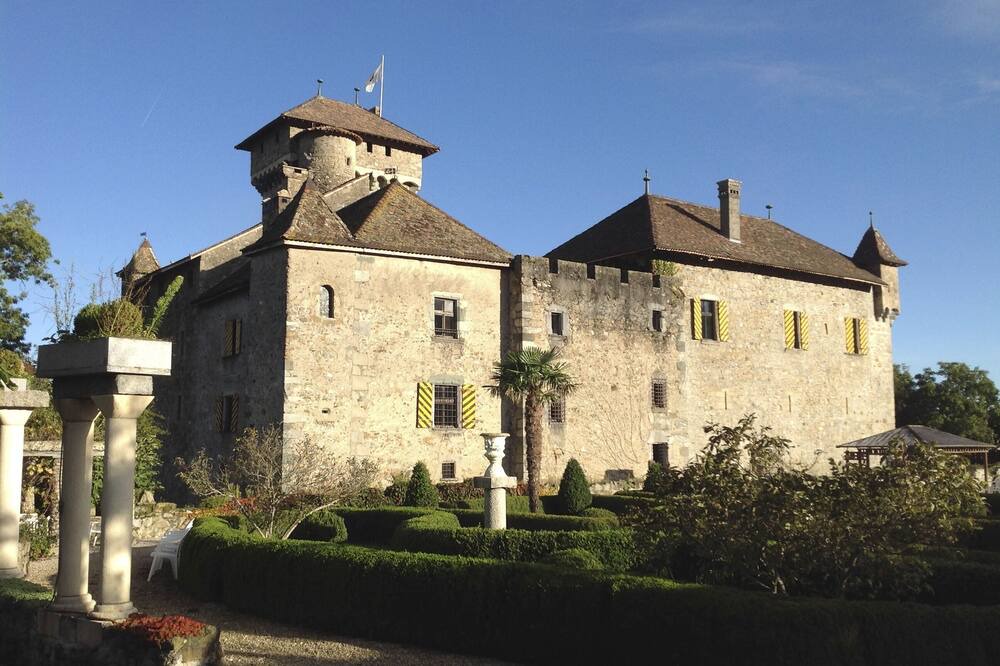 Photo of Outdoor in Brenthonne