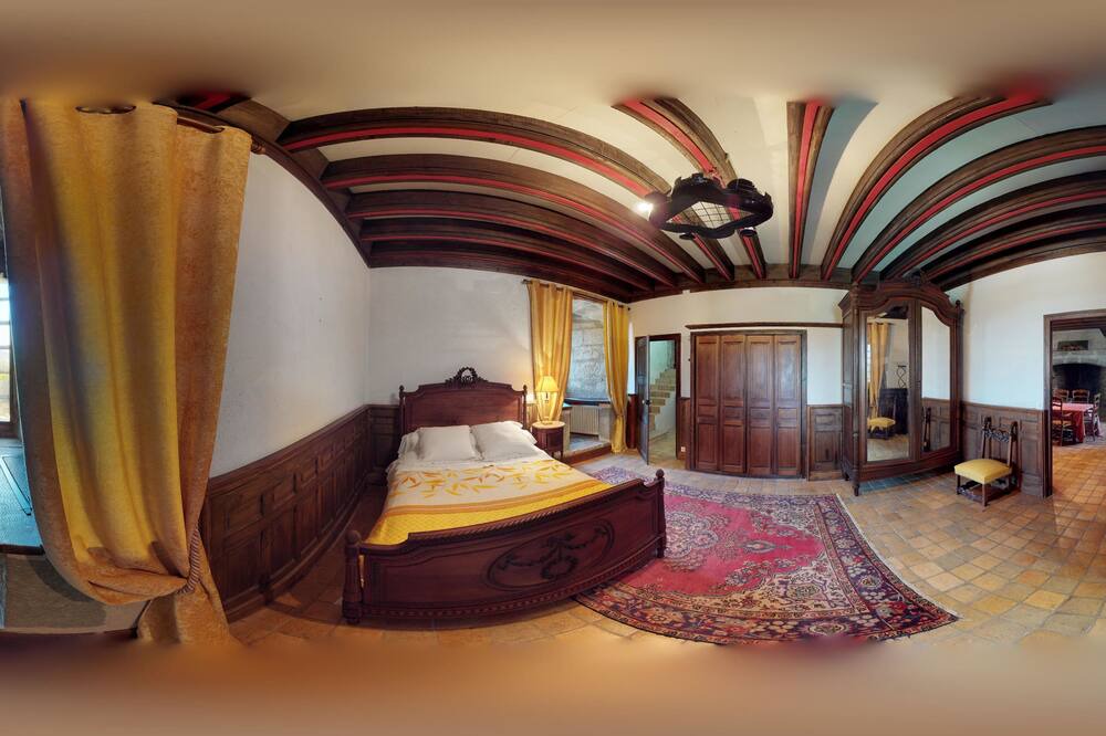 Photo of Bedroom in Brenthonne