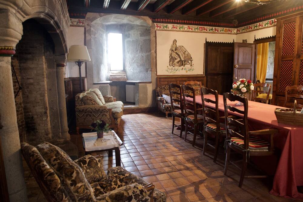 Photo of Bedroom in Brenthonne