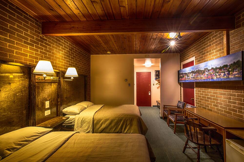 Photo of Bedroom in Lunenburg