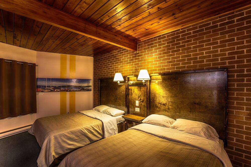 Photo of Bedroom in Lunenburg