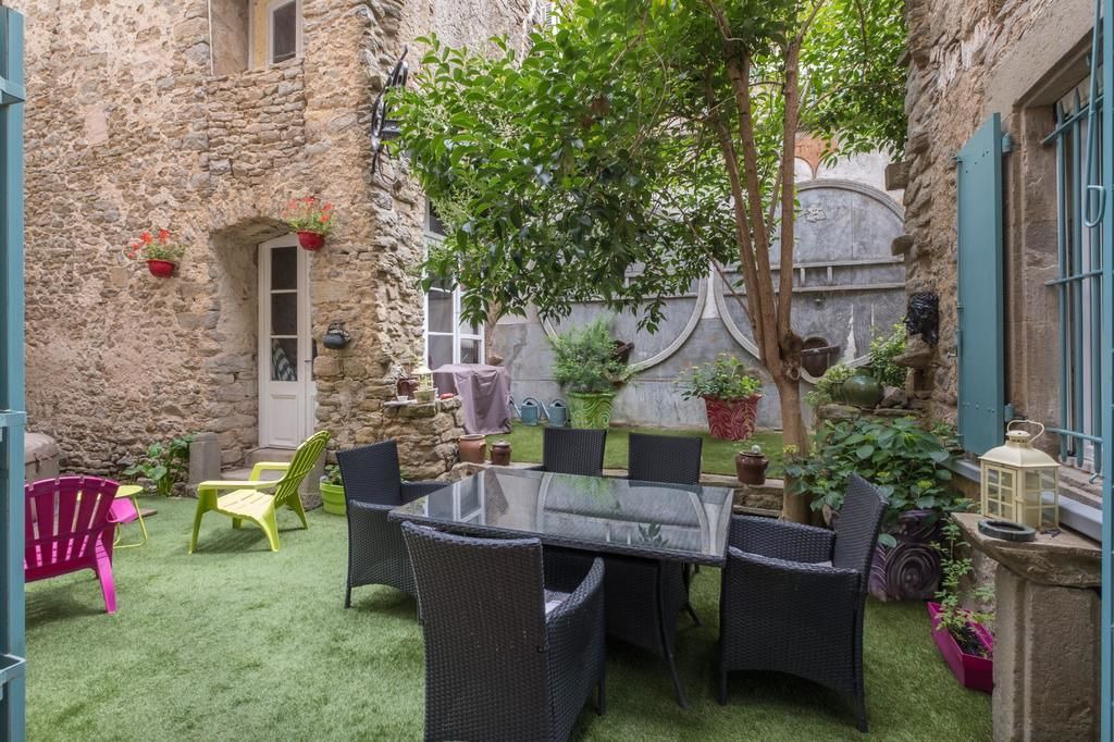 Photo of Patio Balcony in Laure-Minervois