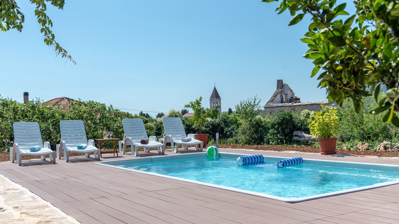 Photo of Outdoor in Grohote