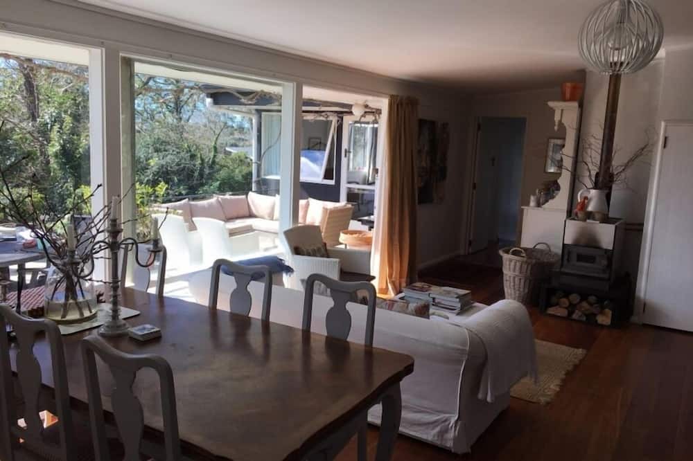 Photo of Others in Havelock North