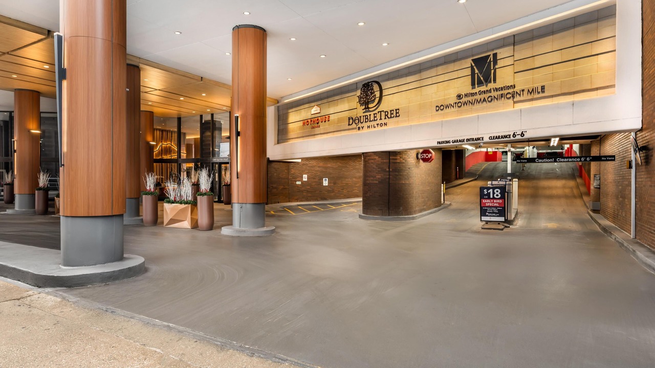 Photo of Outdoor in Streeterville