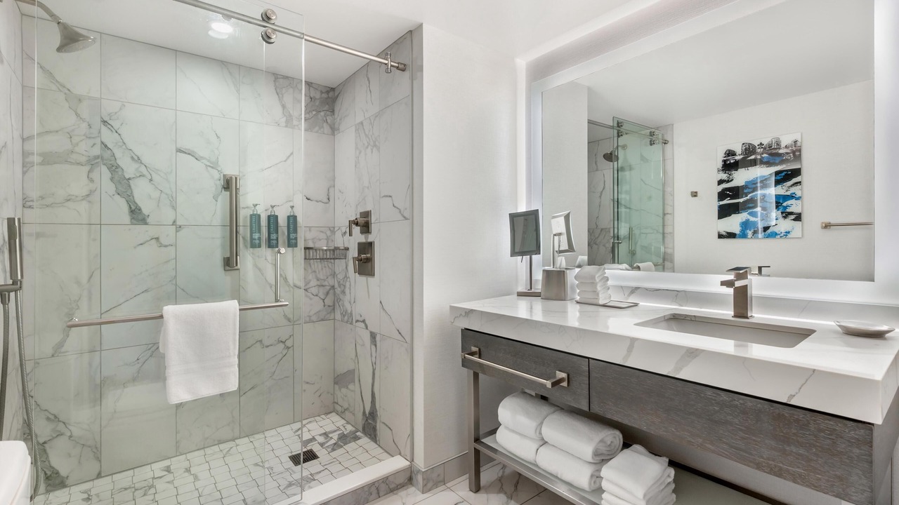 Photo of Bathroom in Streeterville