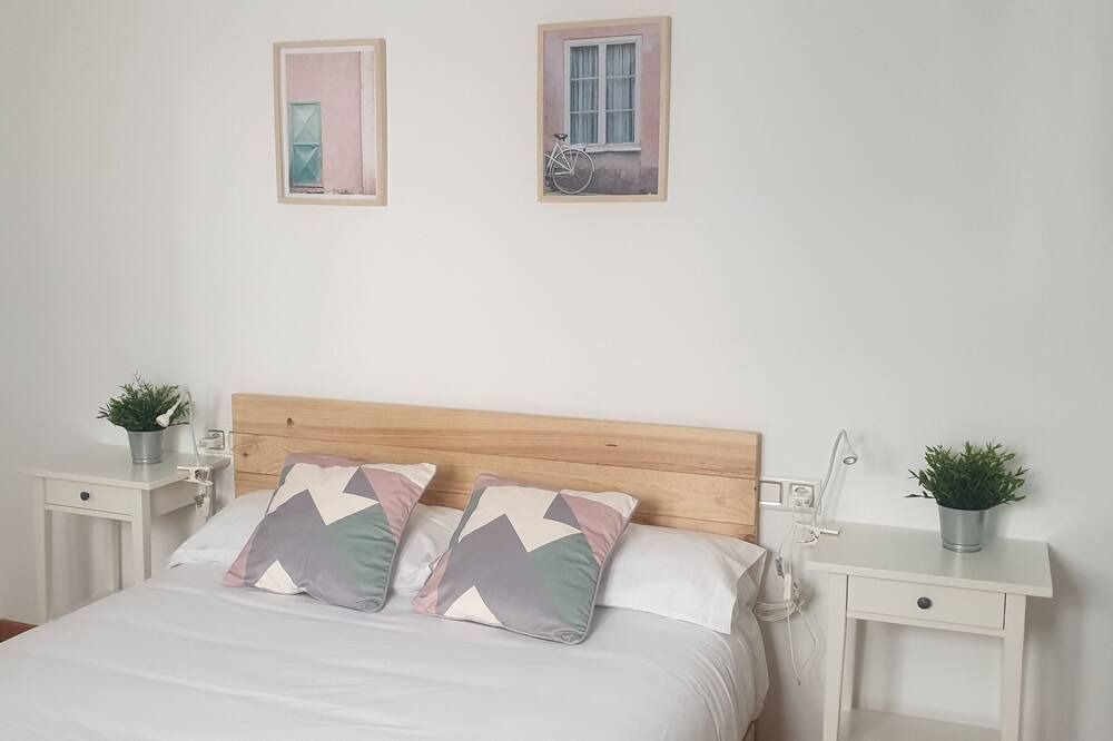Photo of Bedroom in Logrono