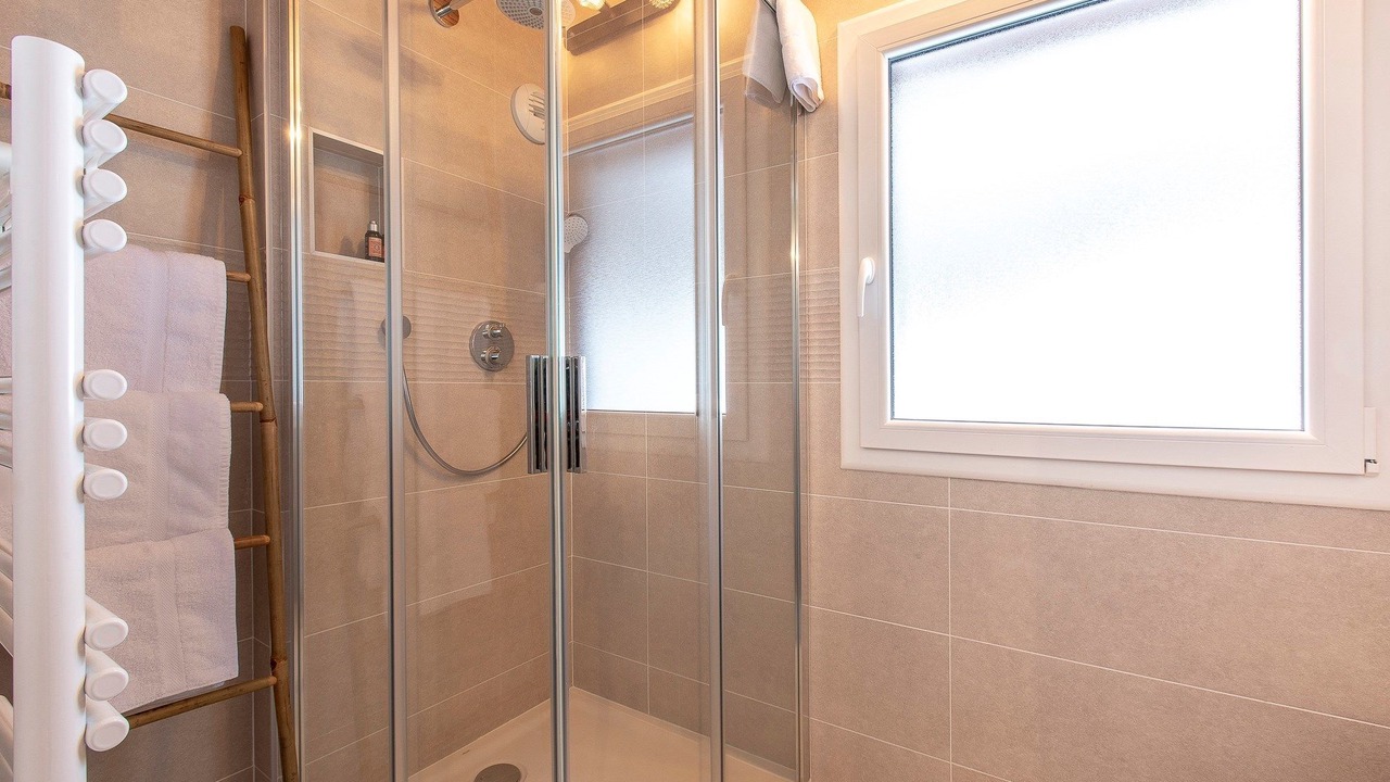 Photo of Bathroom in Lathuile