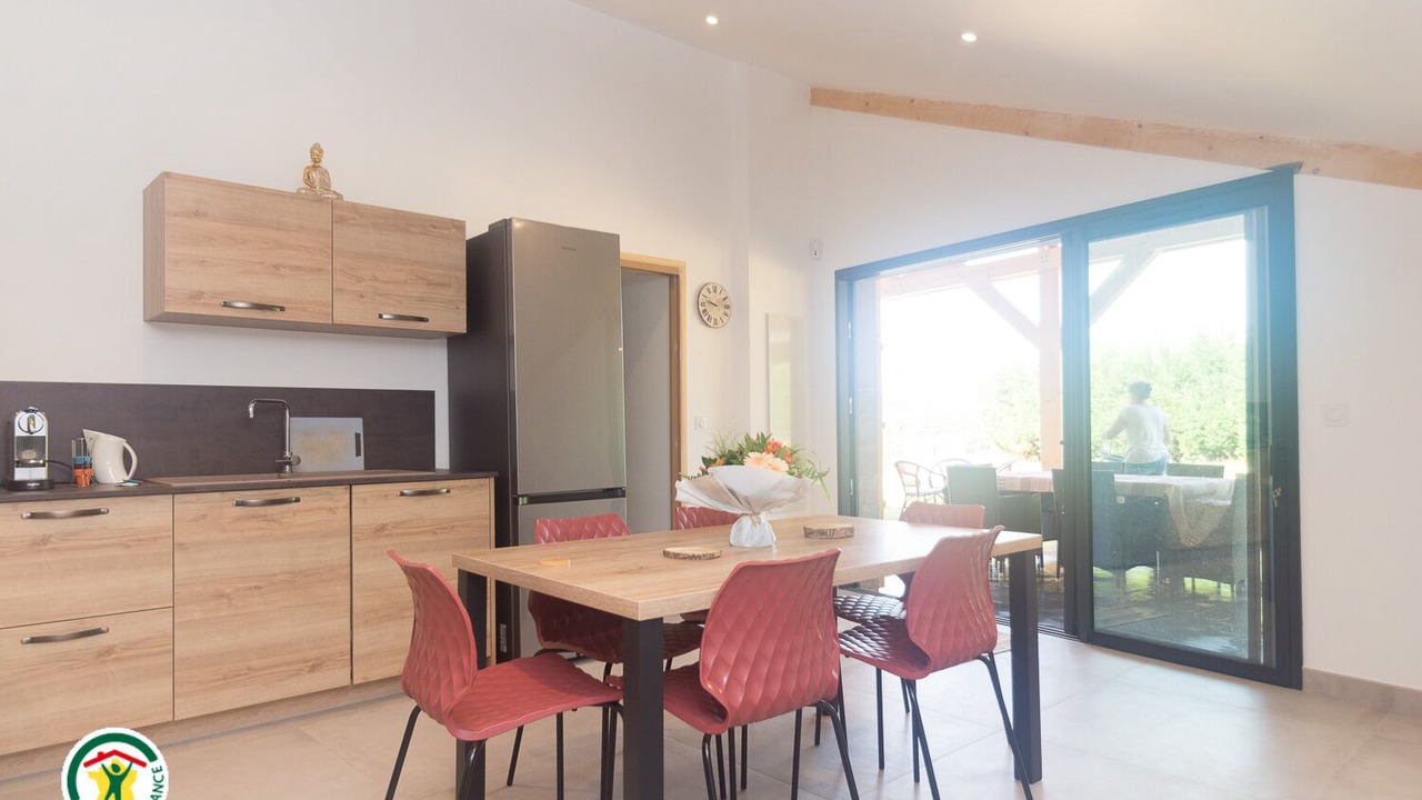 Photo of Livingroom in Chatte