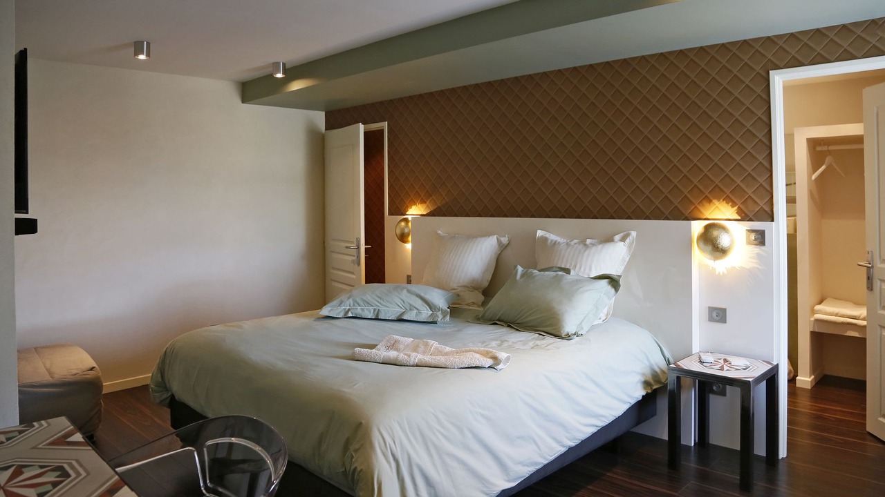 Photo of Bedroom in Chatte