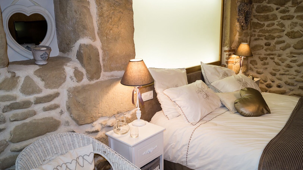 Photo of Bedroom in Chatte