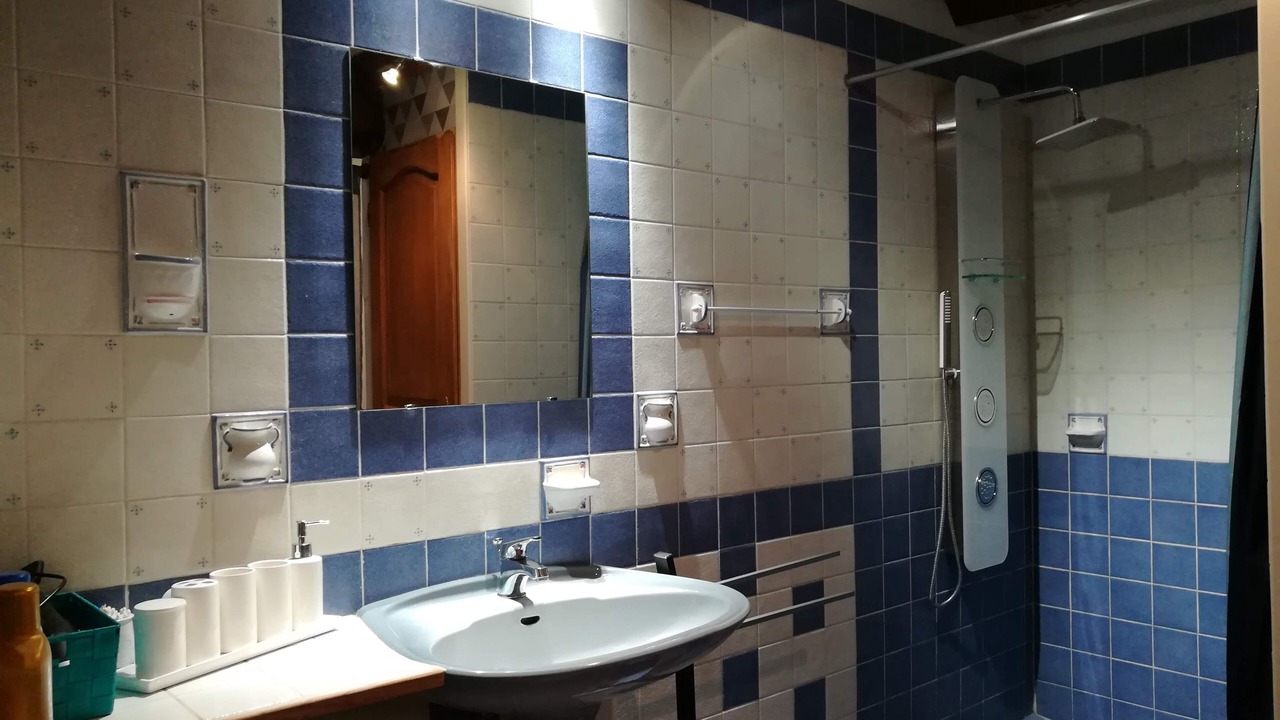 Photo of Bathroom in Crespin