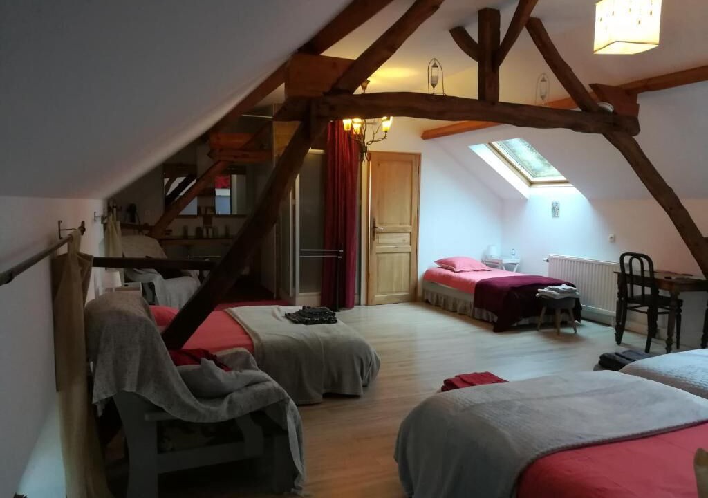 Photo of Others in Crespin