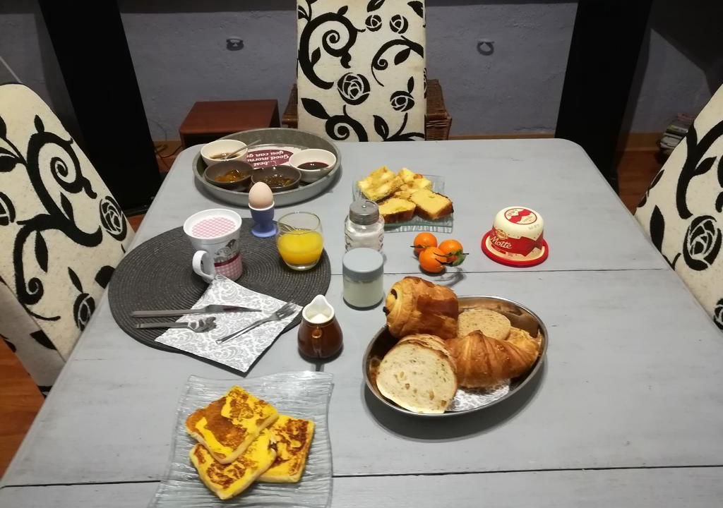 Photo of Others in Crespin