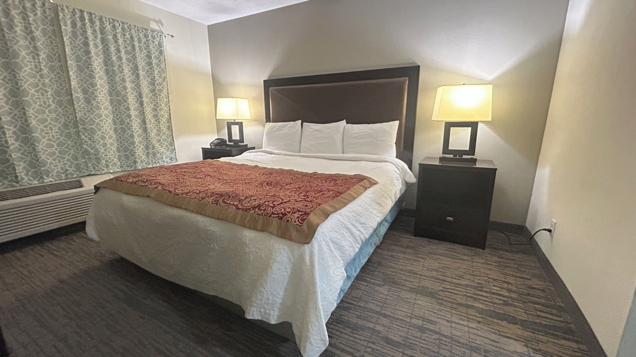 Photo of Bedroom in Broken Bow