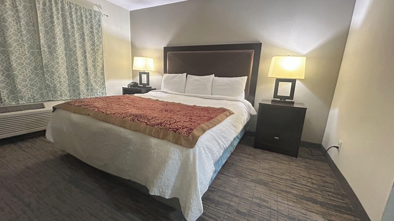 Photo of Bedroom in Broken Bow