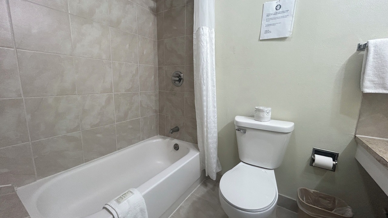 Photo of Bathroom in Broken Bow