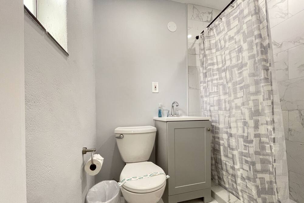 Photo of Bathroom in Edgewood