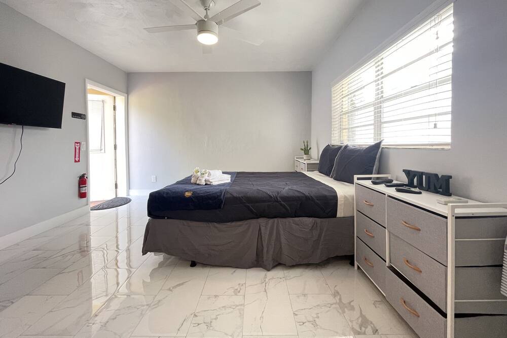 Photo of Bedroom in Edgewood