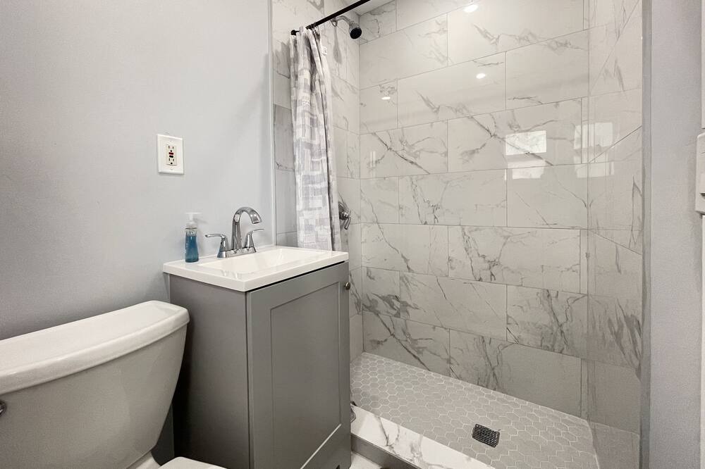 Photo of Bathroom in Edgewood