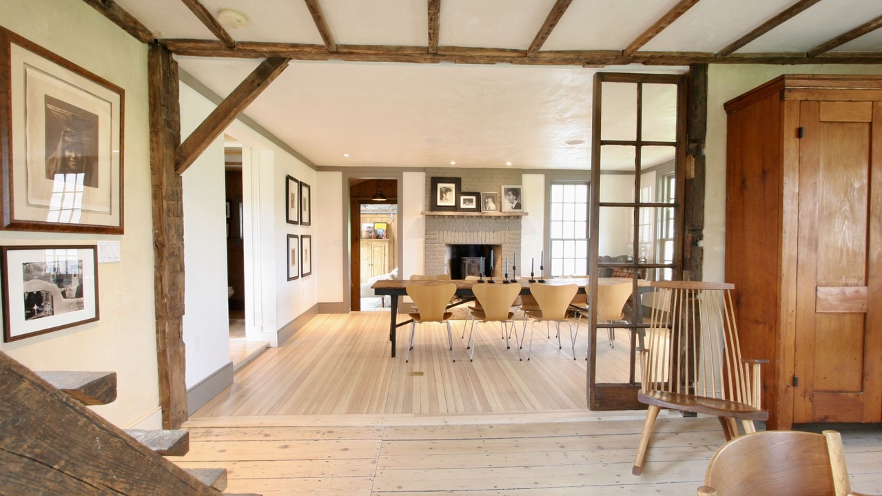 Photo of Livingroom in North Egremont