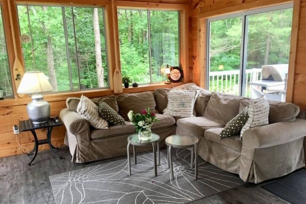 Photo of Bedroom in North Kawartha