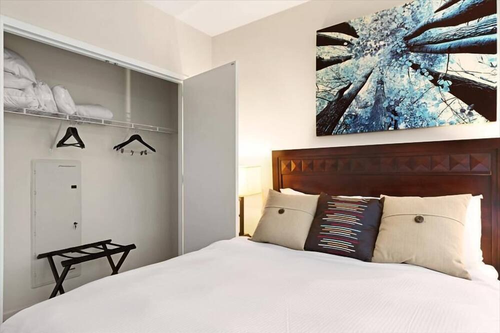 Photo of Others in Hudson Exchange