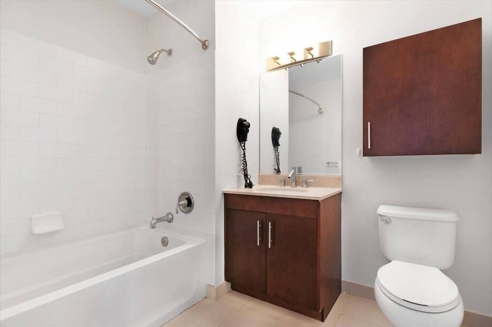 Photo of Bathroom in Hudson Exchange