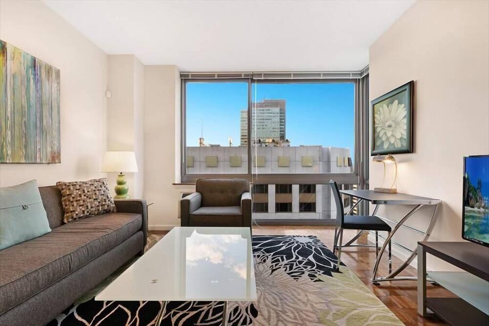 Photo of Others in Hudson Exchange