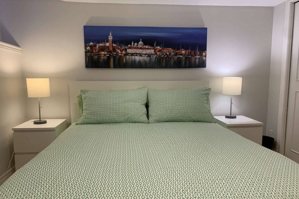 Photo of Bedroom in Trinity - Bellwoods