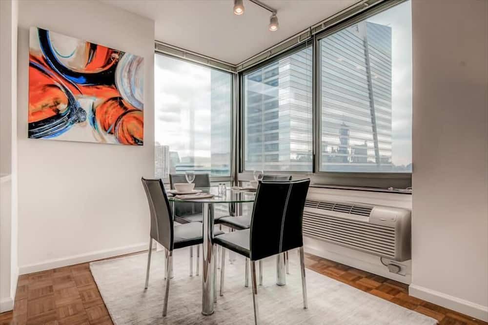 Photo of Bedroom in Hudson Exchange