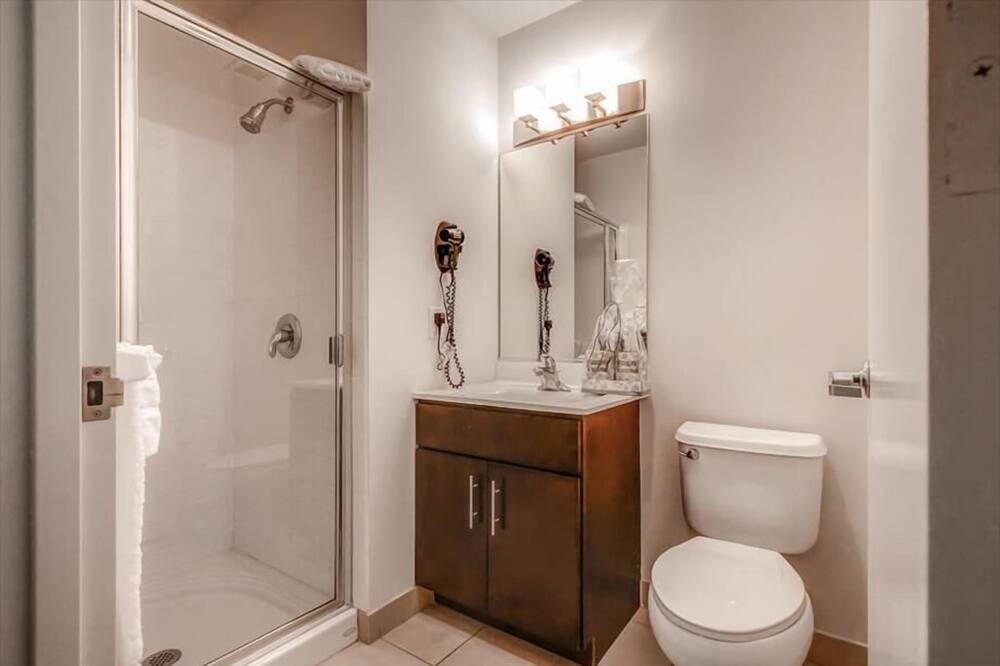 Photo of Bathroom in Hudson Exchange