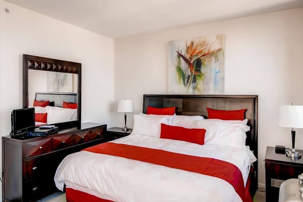 Photo of Others in Hudson Exchange