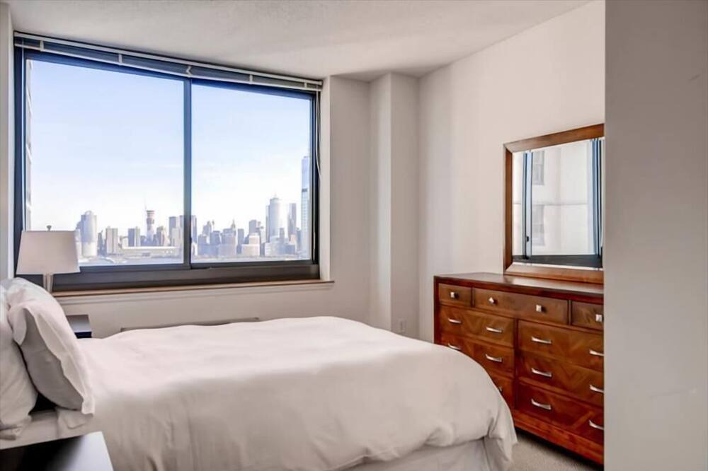 Photo of Others in Hudson Exchange