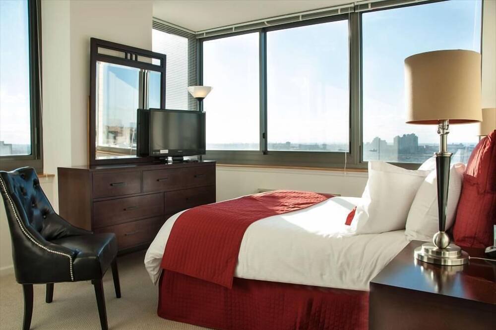 Photo of Others in Hudson Exchange