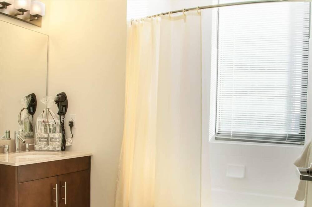 Photo of Bathroom in Hudson Exchange