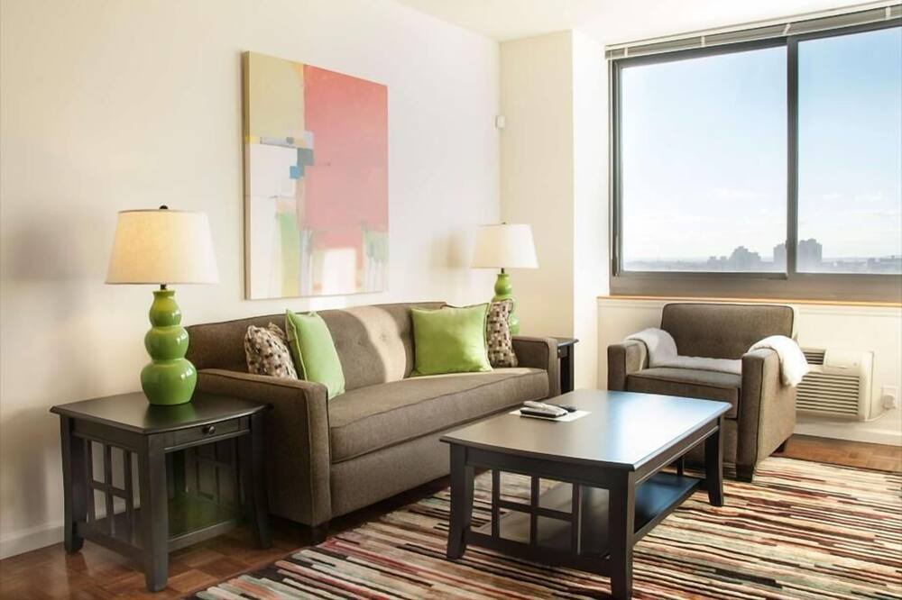 Photo of Bedroom in Hudson Exchange