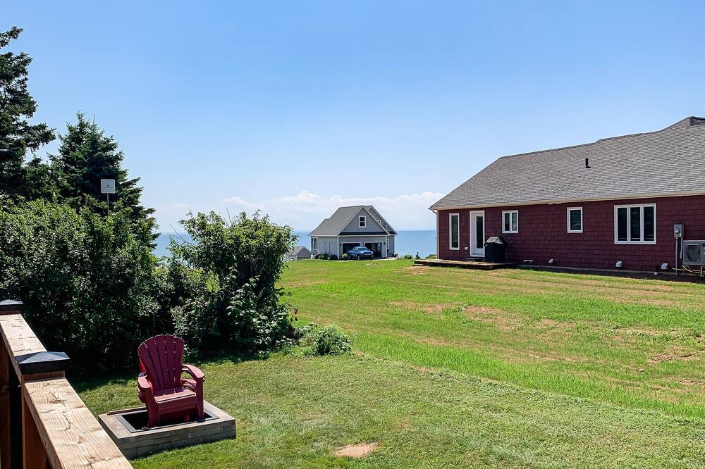 Photo of Outdoor in Canoe Cove