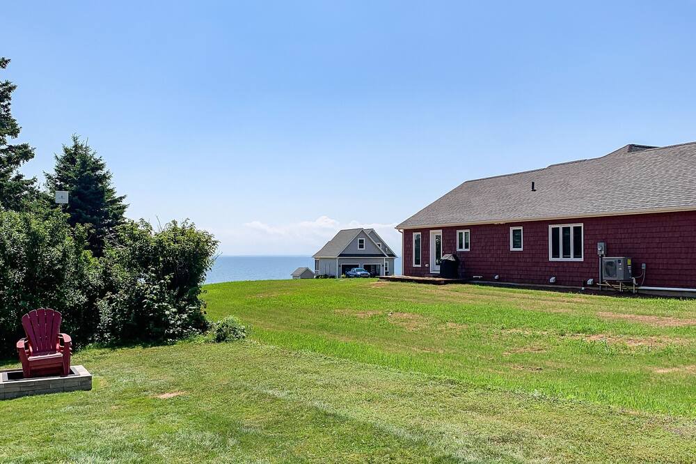 Photo of Outdoor in Canoe Cove