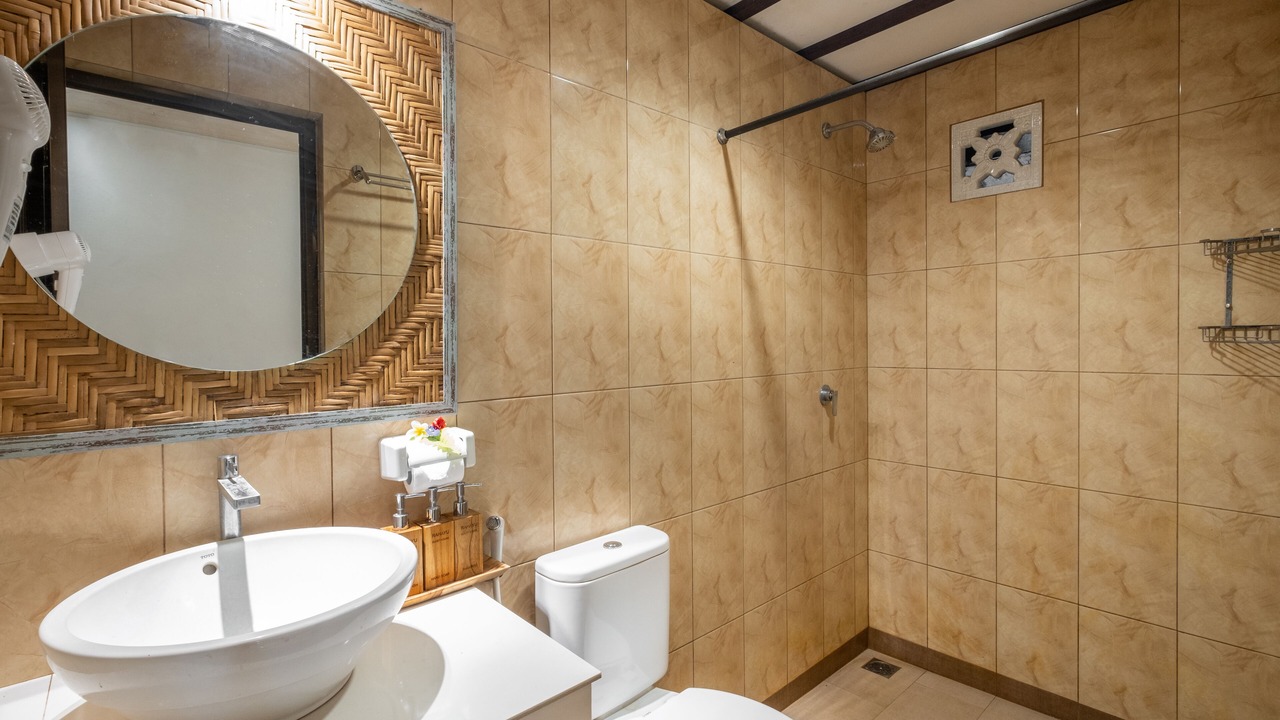 Photo of Bathroom in Singakerta