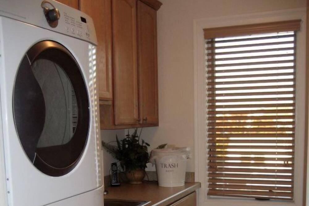 Photo of Others in Gold Coast