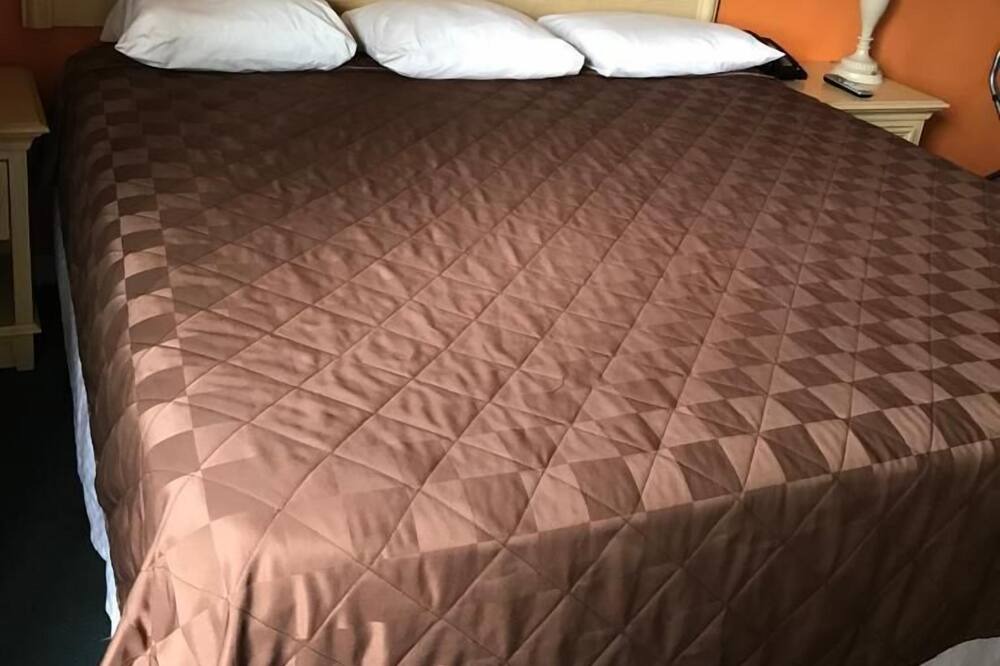 Photo of Bedroom in Perryton
