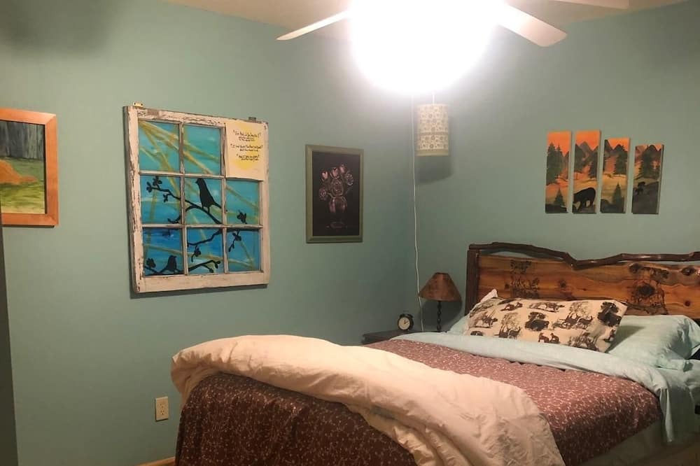 Photo of Bedroom in Murphy