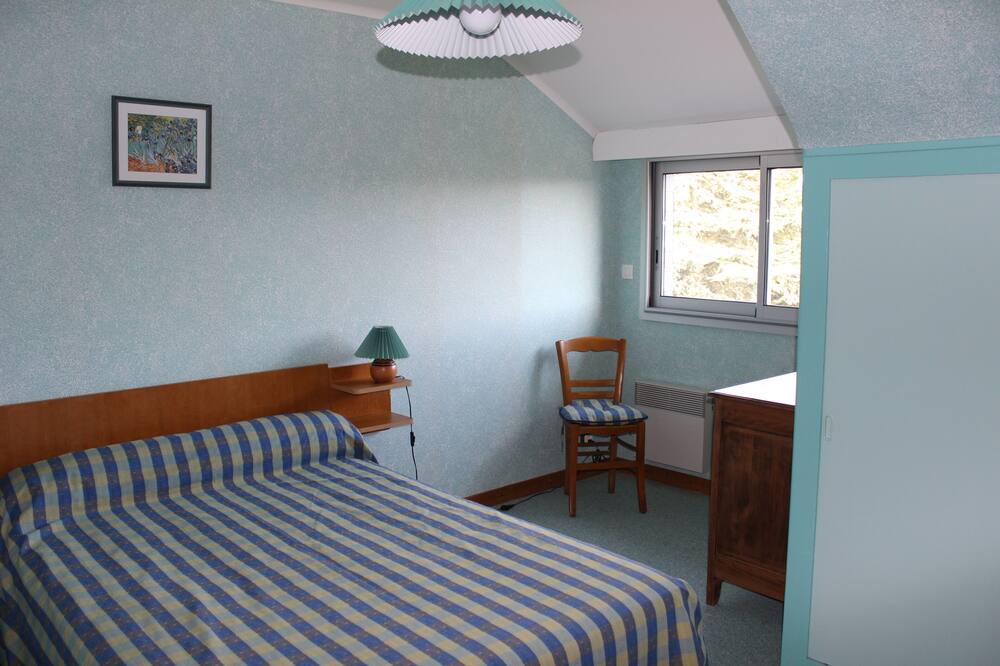 Photo of Bedroom in Saint-Gildas-de-Rhuys