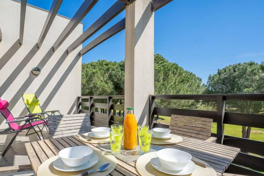 Photo of Patio Balcony in Saint-Cyprien Plage