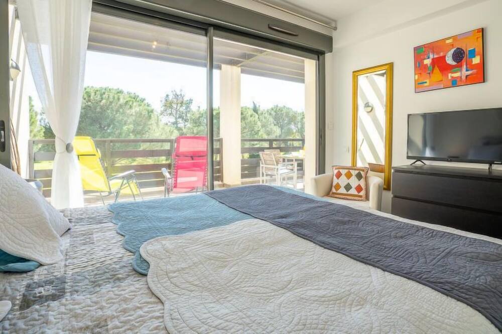 Photo of Bedroom in Saint-Cyprien Plage